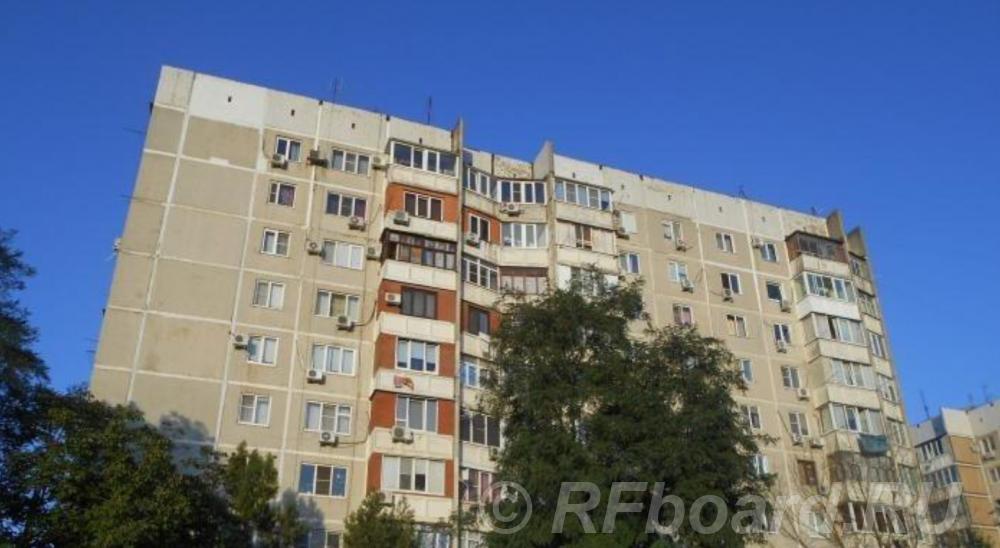 Продаю 6-комн квартиру, 138 м2, 6/9 эт.. Краснодарский край,  Краснодар
