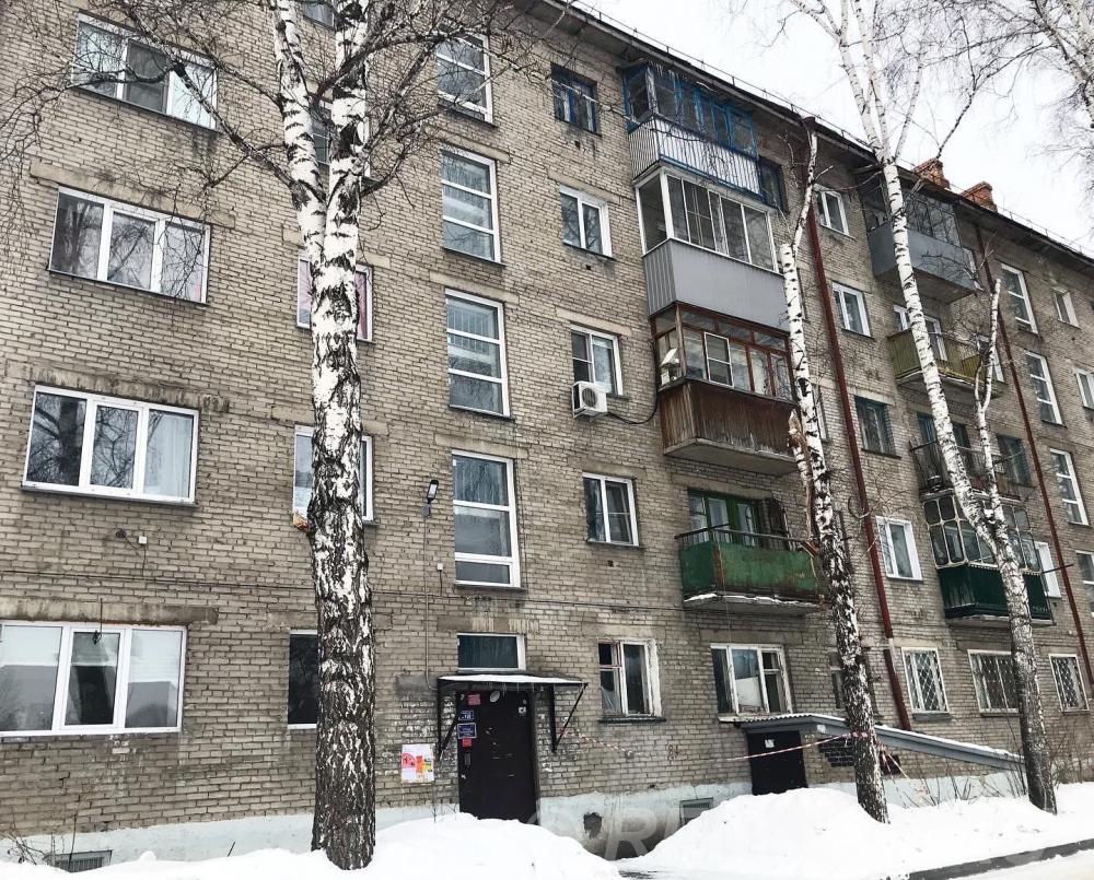 Продаю 2-комн квартиру, 42 м2, 4/5 эт.. Новосибирская область,  Новосибирск
