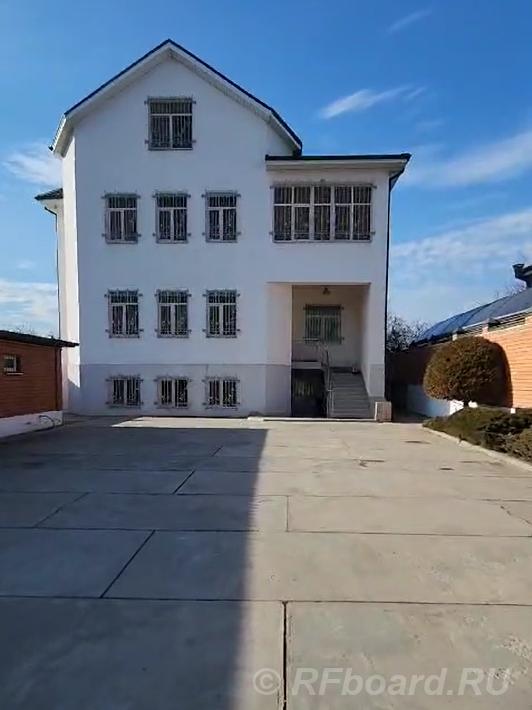 Продается  Дом  974 м2, 12,0 соток,. Ставропольский край, Пятигорск