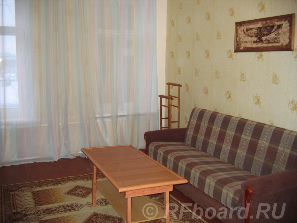 Сдается комната 18 м2, 6/6 эт. в  5-ком. кв,.  Санкт-Петербург