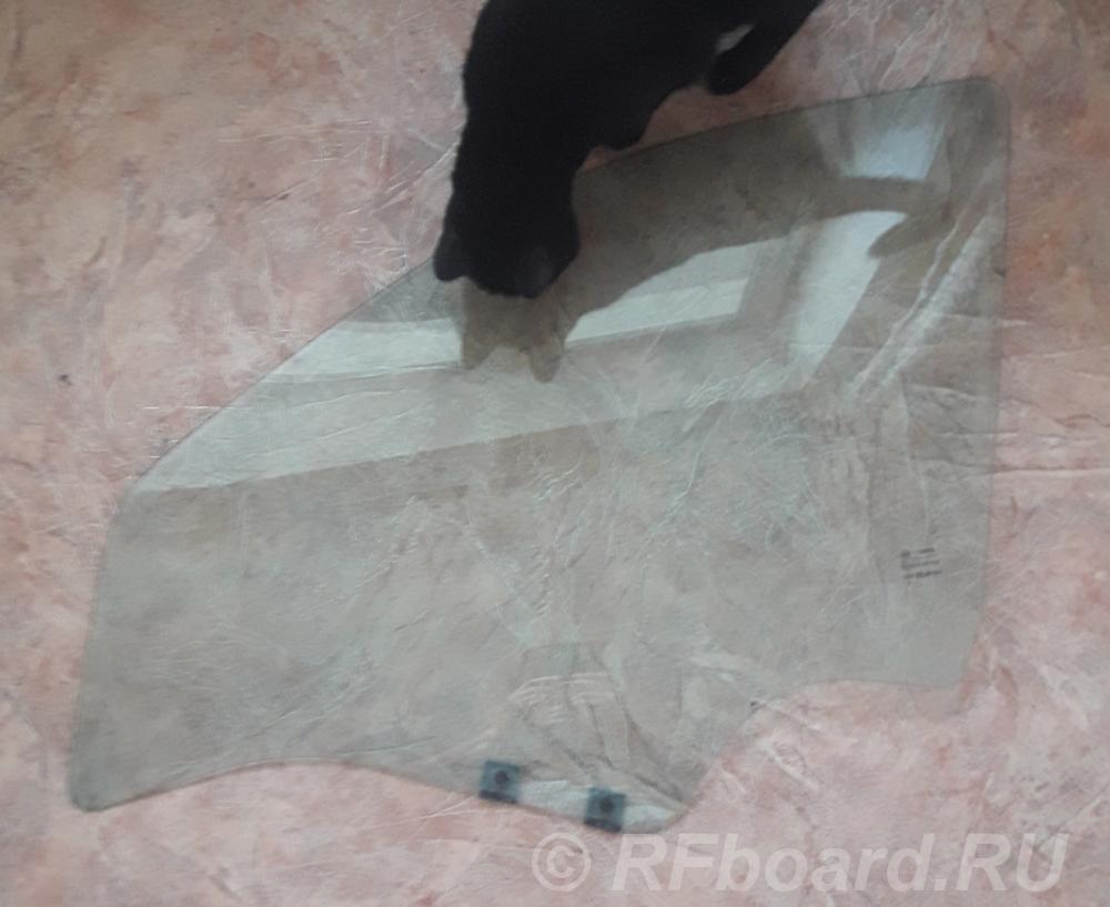 Стекло переднее левое на Рено Логан. Новосибирская область,  Новосибирск